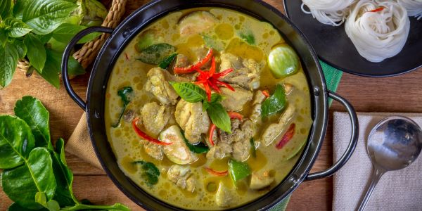 Tajlandski curry s piletinom